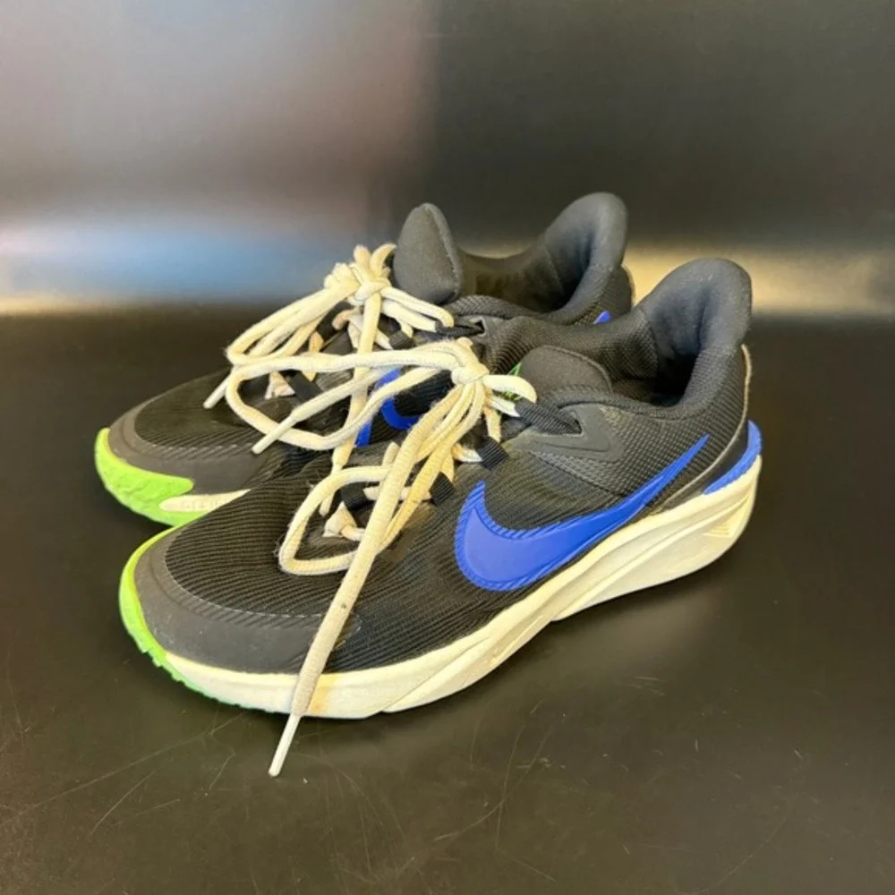 Nike Star Runner 4 DX7615-004‎ Black Blue Synthetic Mesh Running Shoes Kids 5Y